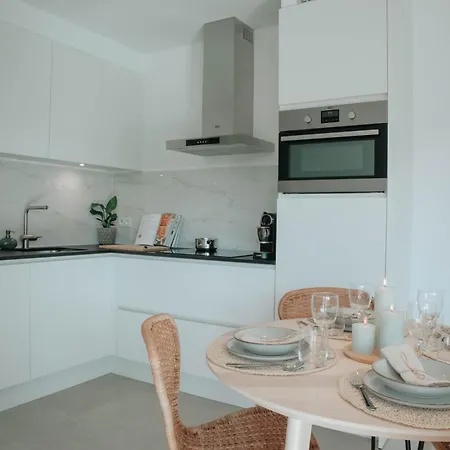 Nieuw Nabij Het Met Privegarage Ostend
